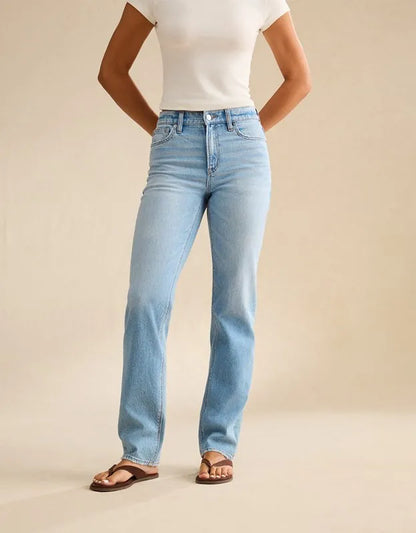 AE Super High-Waisted Straight Jean