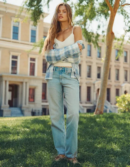 AE Low-Rise Classic Straight Jean
