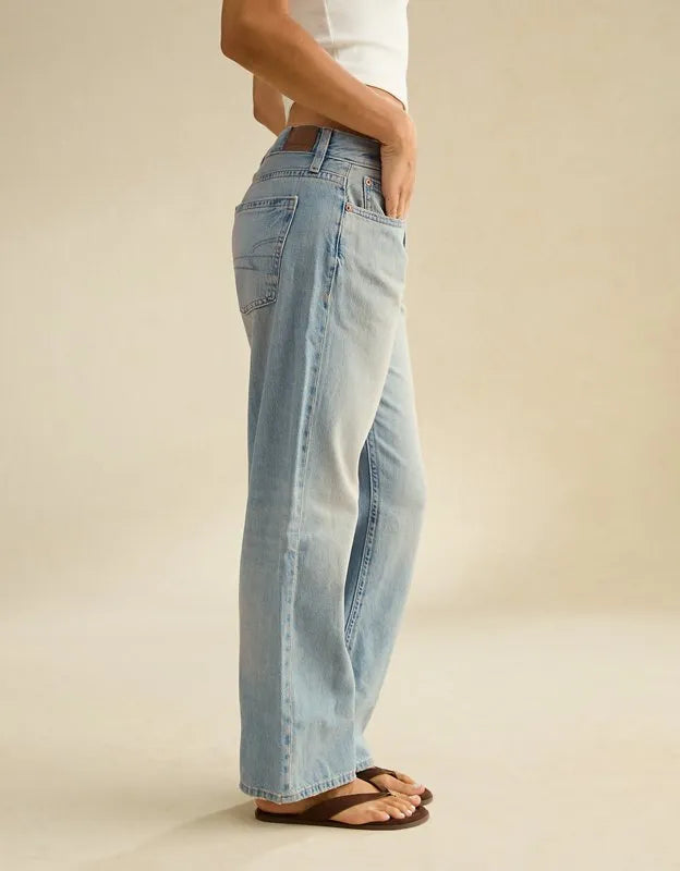 AE Low-Rise Classic Straight Jean