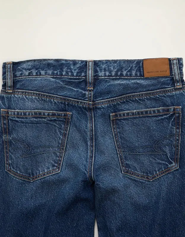 AE Low-Rise Classic Straight Jean