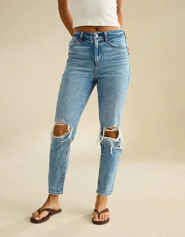 AE Ripped Mom Jean