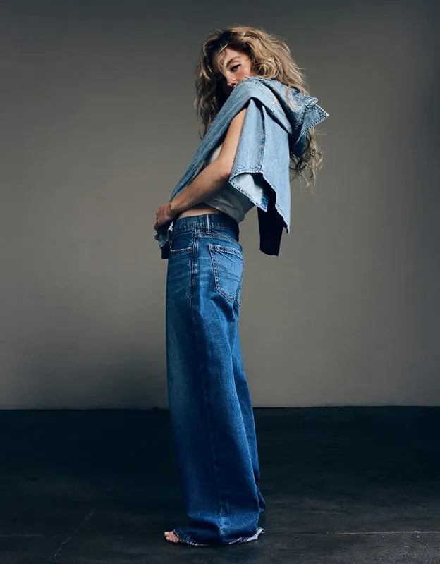 AE Low-Rise Baggy Ultra Wide-Leg Jean