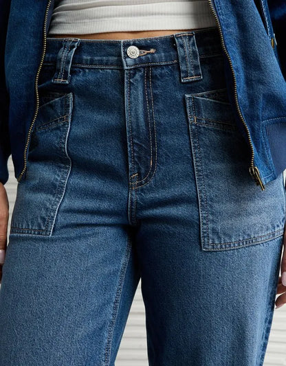 AE Strigid Super High-Waisted Baggy Straight Jean