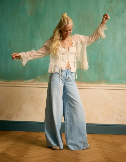 AE Dreamy Drape Strigid A-Line Fit Jean