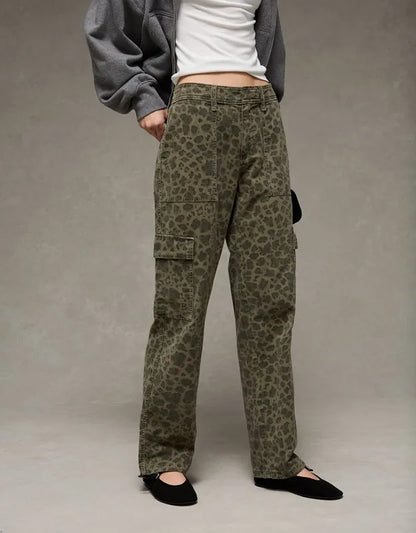 AE Low-Rise Baggy Straight Cargo Pant