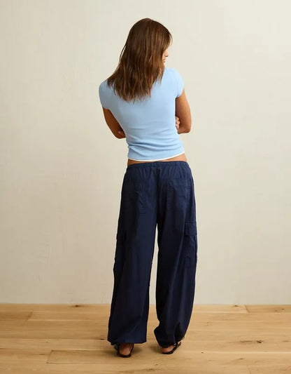 AE Low-Rise Baggy Cargo Parachute Pant