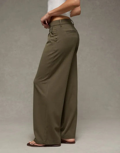 AE Low-Rise Ultra Wide-Leg Trouser
