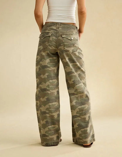 AE Low-Rise Ultra Wide-Leg Pant