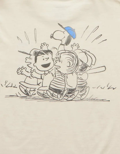 AE Standard Fit Snoopy Graphic T-Shirt