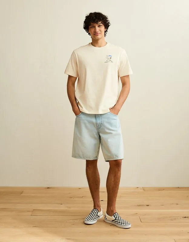 AE Standard Fit Snoopy Graphic T-Shirt