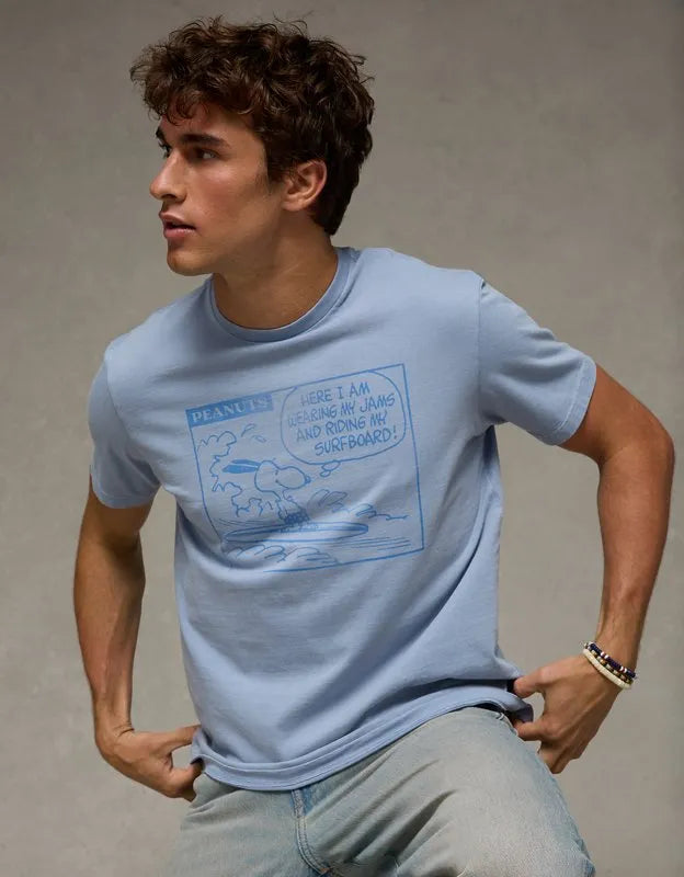 AE Standard Fit Snoopy Graphic T-Shirt