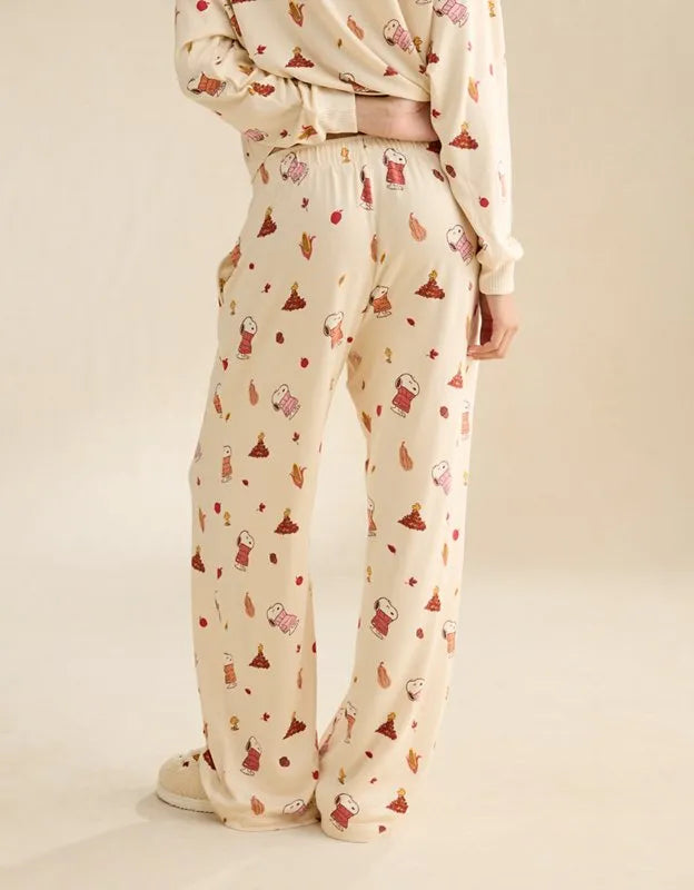 AE Luxe Plush Snoopy Long Sleeve + Pant PJ Set