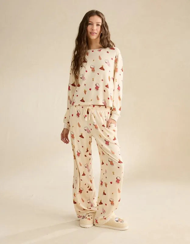 AE Luxe Plush Snoopy Long Sleeve + Pant PJ Set