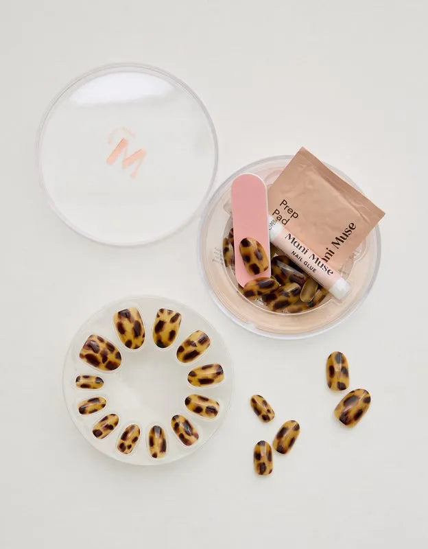 Mani Muse Cat's Meow Press-On Nails