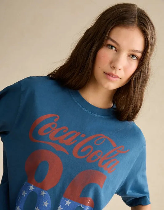 AE Boxy Coca-Cola Graphic T-Shirt