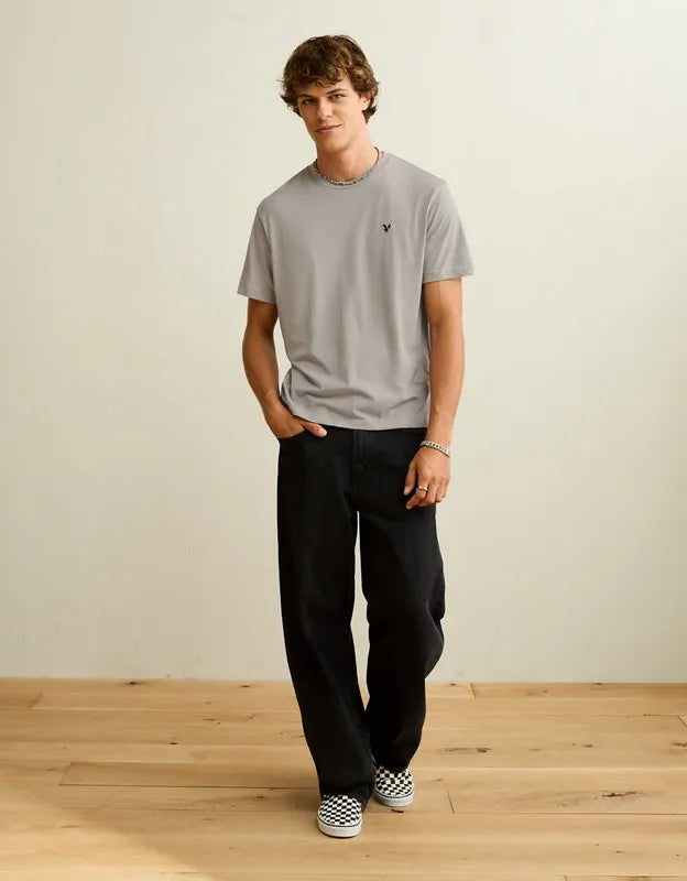 AE Standard Fit Lightweight Logo T-Shirt