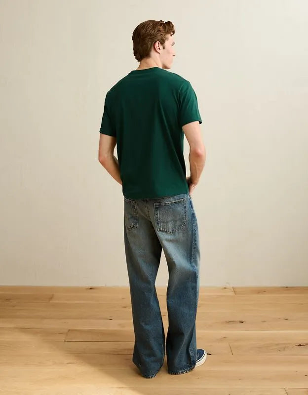 AE Standard Fit Lightweight Logo T-Shirt