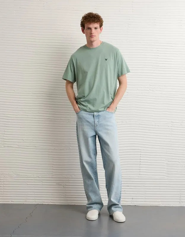 AE Standard Fit Lightweight Logo T-Shirt