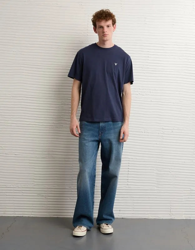 AE Standard Fit Lightweight Logo T-Shirt