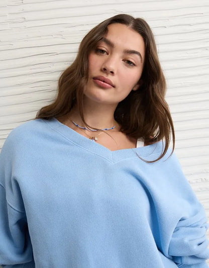 AE Cropped V-Neck Sweatshirt