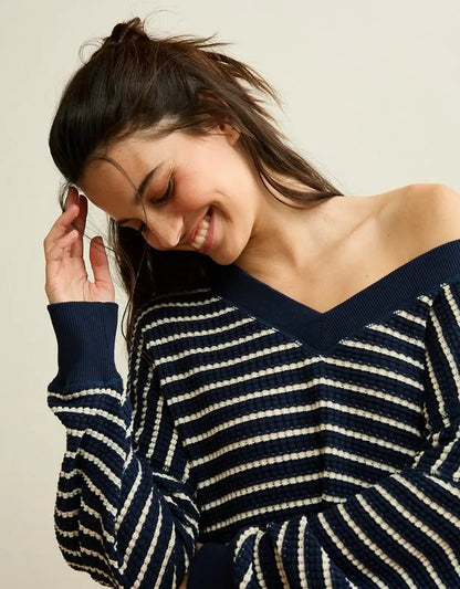 AE Big Hug V-Neck Waffle Sweatshirt