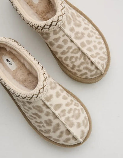 Aerie Embroidered Slippers