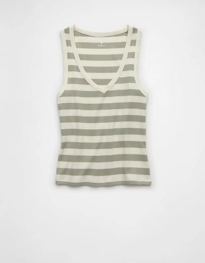 AE V-Neck Boyfriend Tank Top
