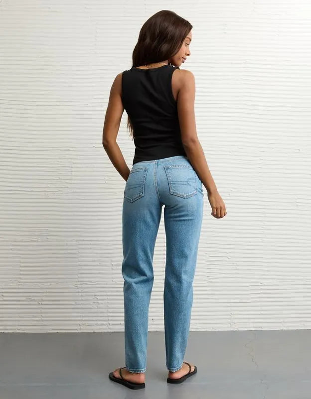 AE V-Neck Boyfriend Tank Top