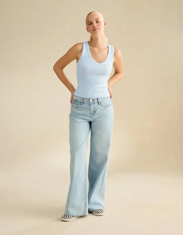 AE V-Neck Boyfriend Tank Top