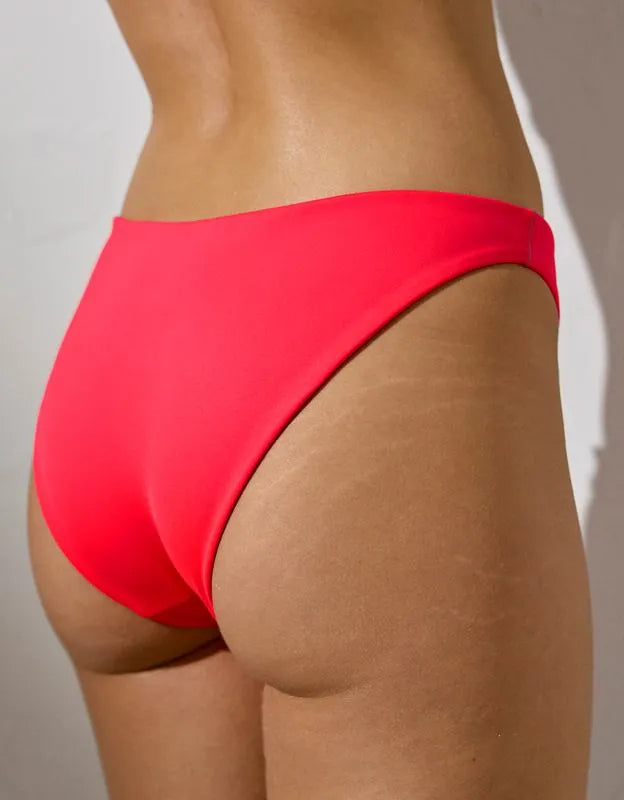 Left On Friday Wear To Bikini Bottom
