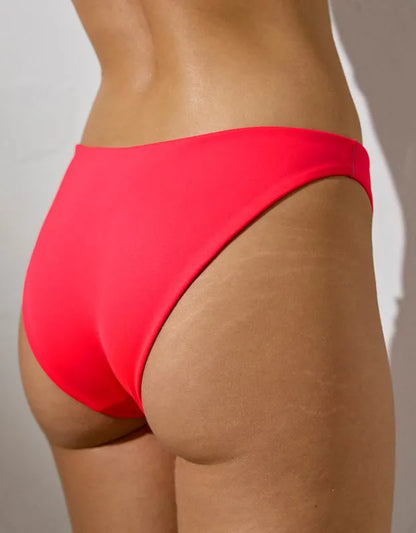 Left On Friday Wear To Bikini Bottom