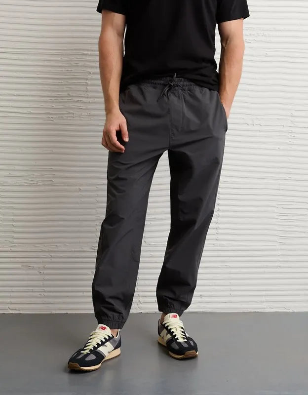 AE 24/7 Tech Hybrid Jogger