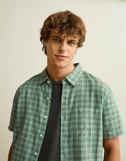 AE Standard Fit Linen-Blend Short-Sleeve Button-Up Shirt
