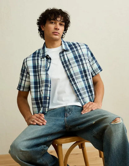 AE Standard Fit Short-Sleeve Button-Up Shirt
