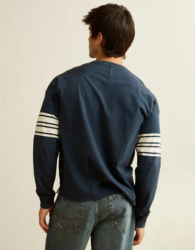 AE Relaxed Fit Long-Sleeve Sport T-Shirt