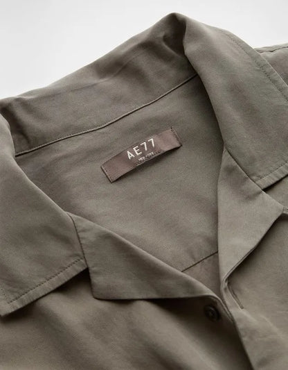 AE77 Premium Relaxed Short-Sleeve Button-Up Shirt