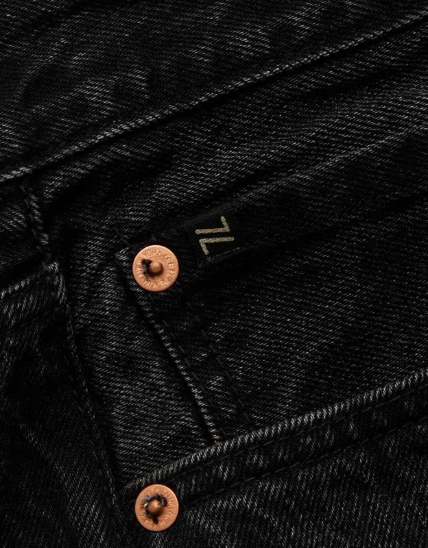 AE77 Loose Ankle Jean