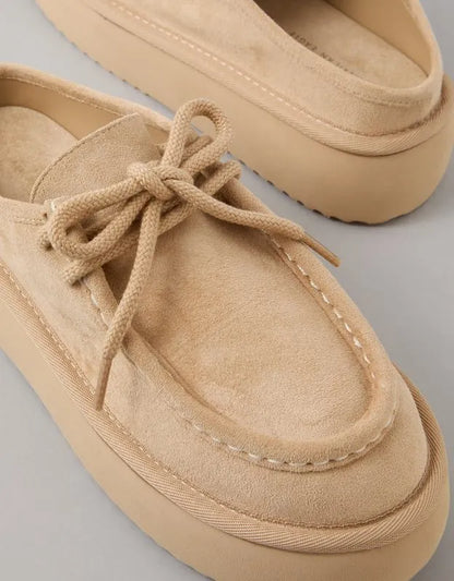 AE Hangout Clog