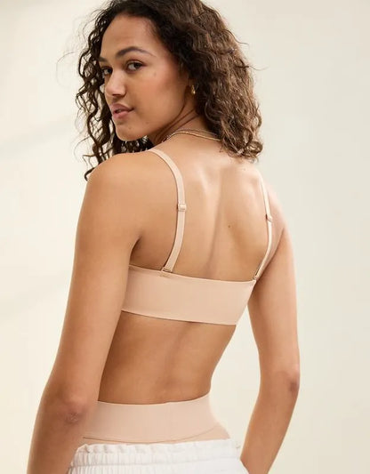SMOOTHEZ Lightly Lined Bandeau Bralette