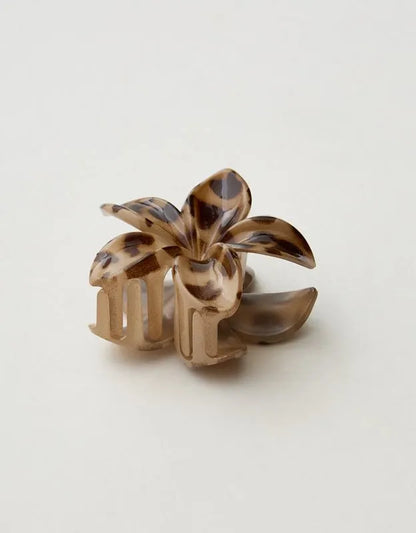 Aerie Flower Claw Clip