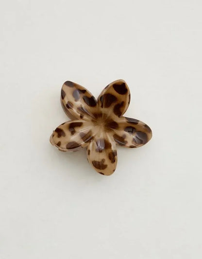 Aerie Flower Claw Clip