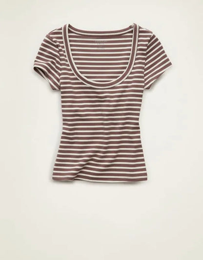 AE Scoop Neck Hey Baby Tee