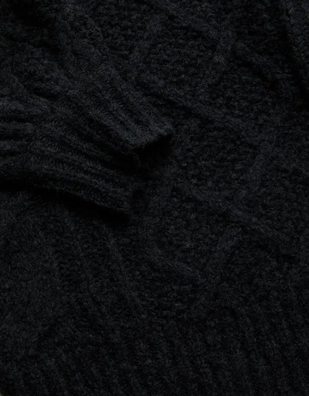 AE77 Premium Cable Sweater