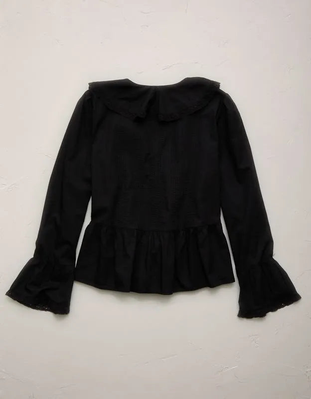 AE77 Ruffled V-Neck Blouse
