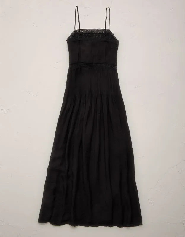 AE77 Lace Ruffle Maxi Dress