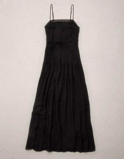 AE77 Lace Ruffle Maxi Dress