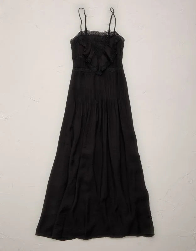 AE77 Lace Ruffle Maxi Dress