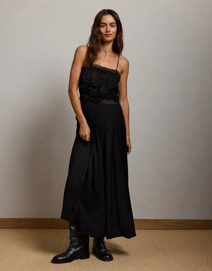 AE77 Lace Ruffle Maxi Dress