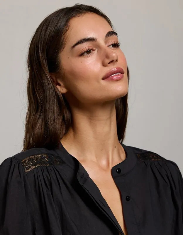 AE77 Poet Blouse