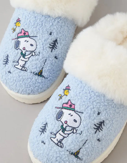 AE Camp Snoopy Scuff Slipper